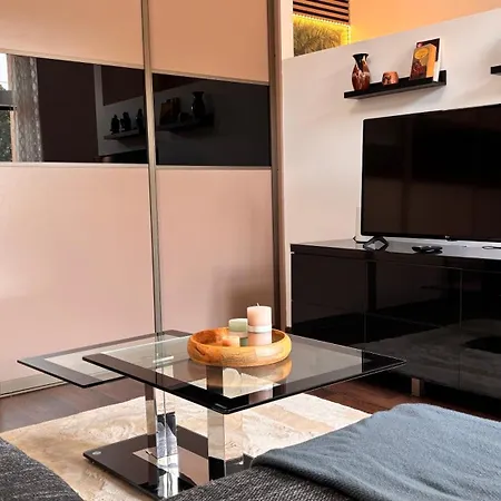 Elegant Escape Vi - Centre & Free Parking 아파트 *